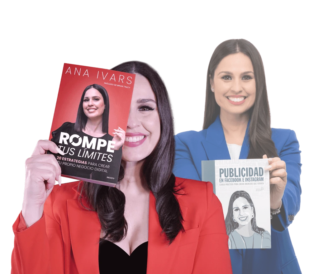 Foto de Ana Ivars con sus dos libros publicados: rompe tus límites y publicidad en Facebook e Instagram